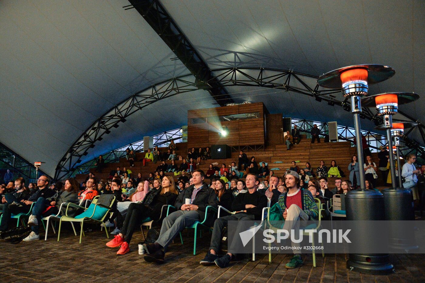 Open-air movie theater opens at Garage Museum of Contemporary Art