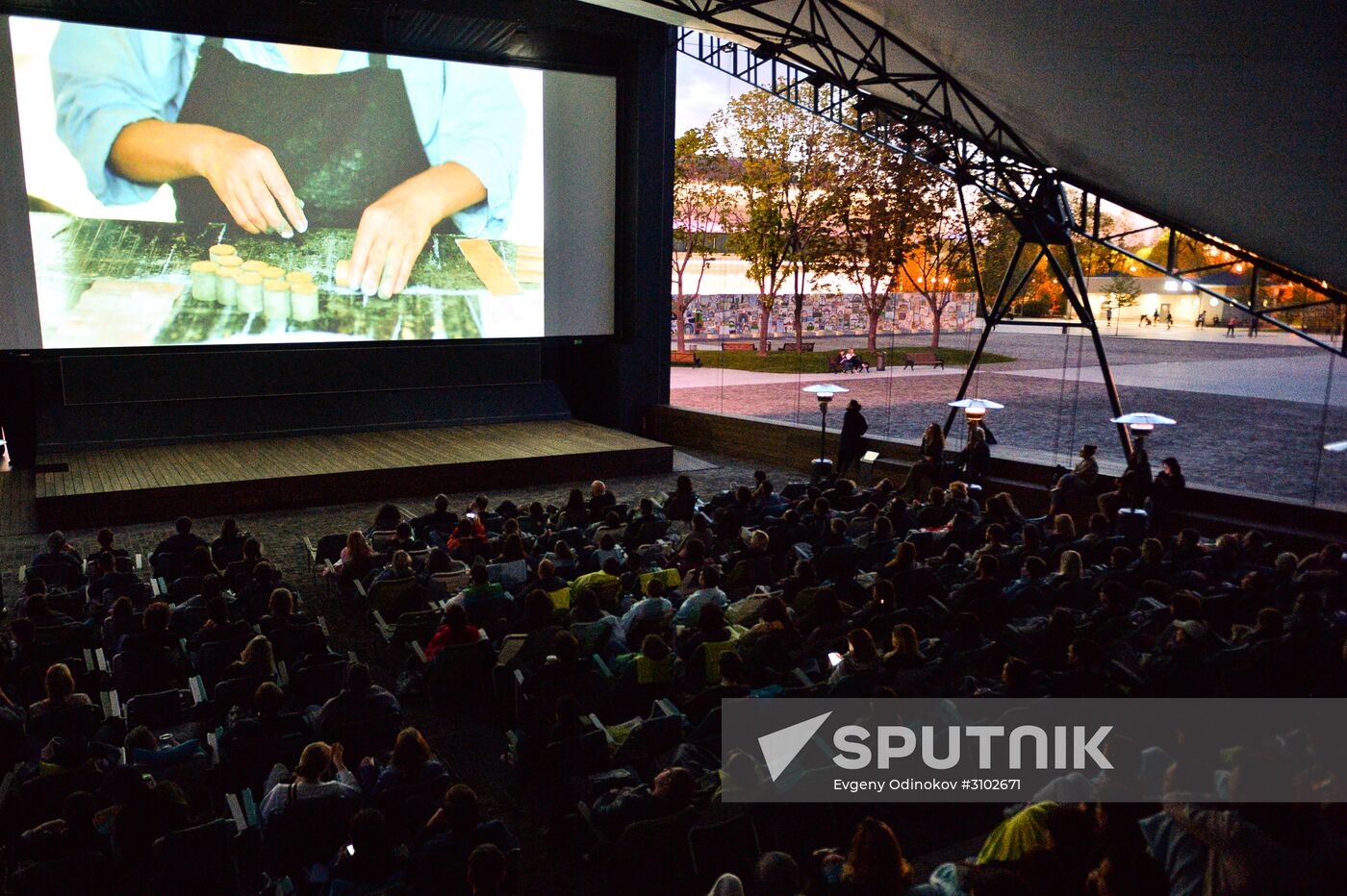 Open-air movie theater opens at Garage Museum of Contemporary Art