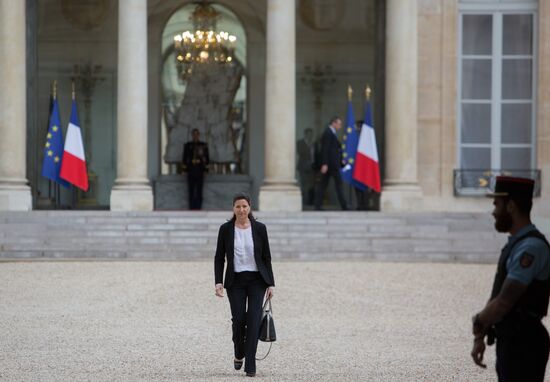 First meeting of new French Cabinet