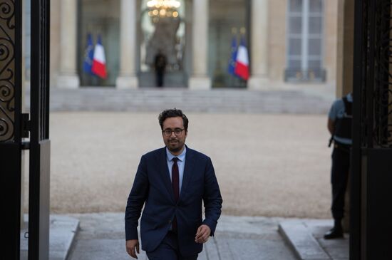 First meeting of new French Cabinet