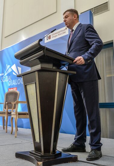 First Russian-German Social Dialogue