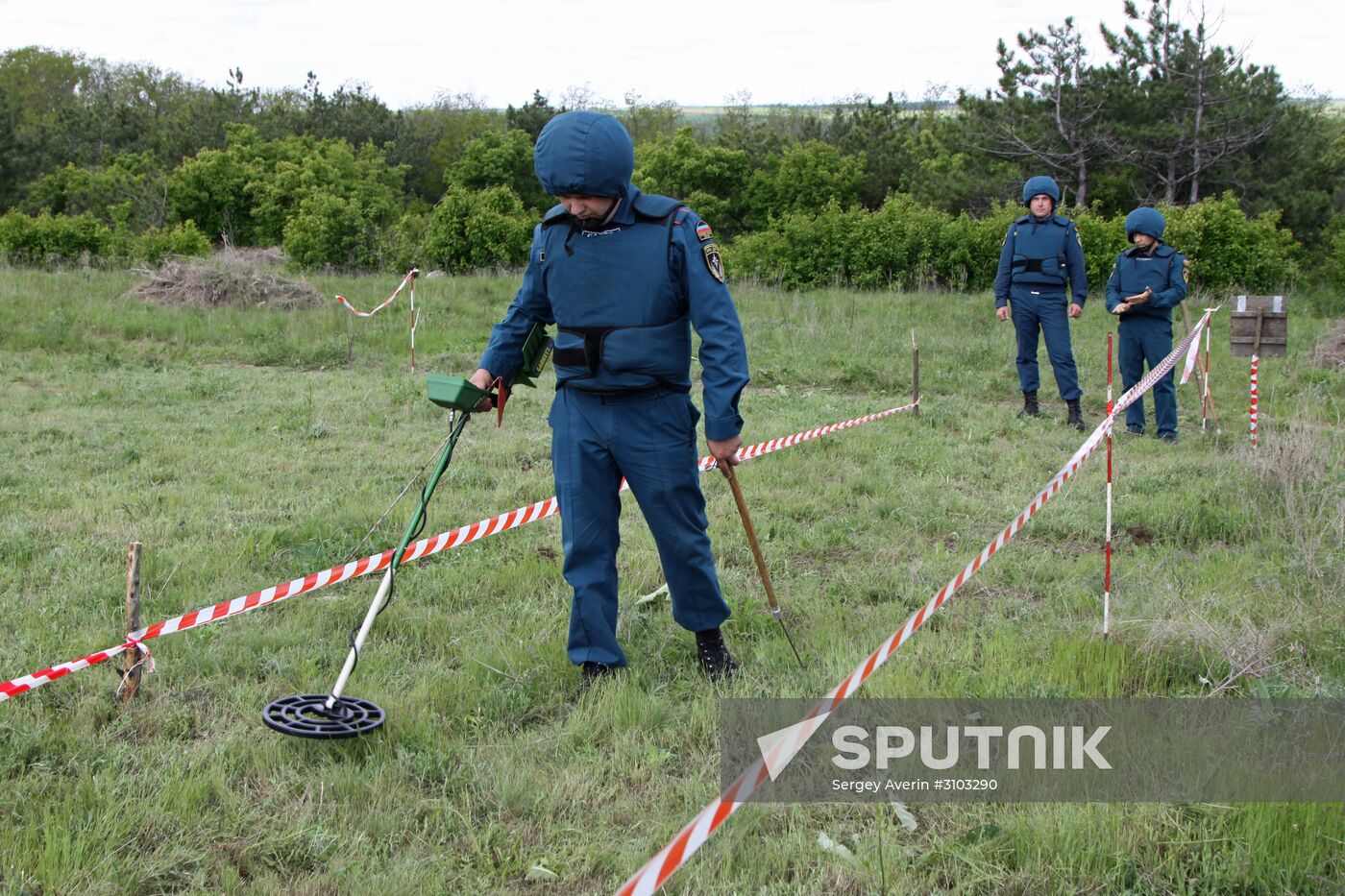 Solntsevo village cleared of mines by Donetsk People's Republic emergencies ministry