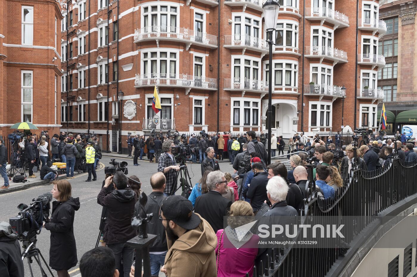 Sweden's prosecutors drop investigation into Assange case