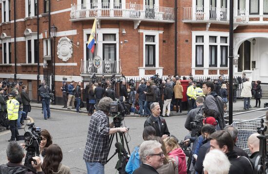Sweden's prosecutors drop investigation into Assange case