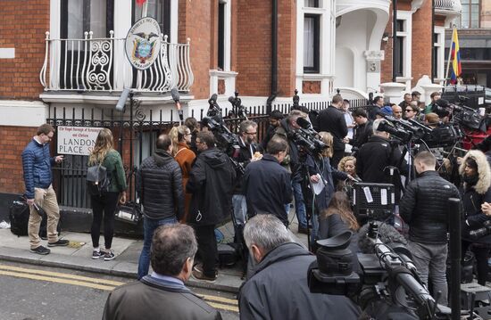 Sweden's prosecutors drop investigation into Assange case