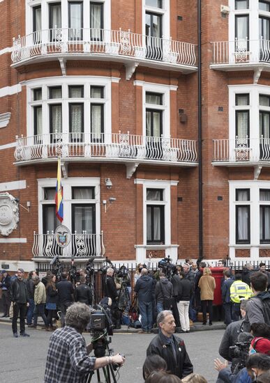 Sweden's prosecutors drop investigation into Assange case
