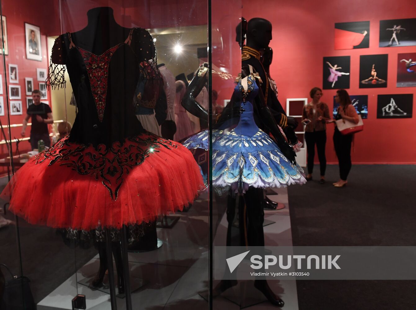 Exhibition "Benois de la Danse: 25 Years" unveiled