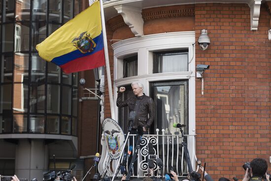 Sweden's prosecutors drop investigation into Assange case