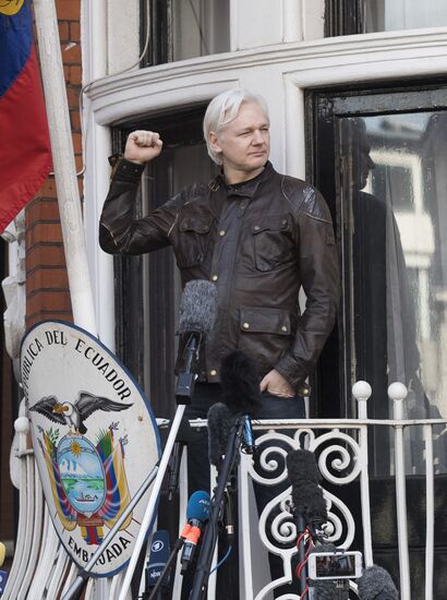 Sweden's prosecutors drop investigation into Assange case