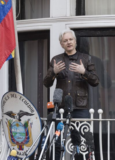 Sweden's prosecutors drop investigation into Assange case