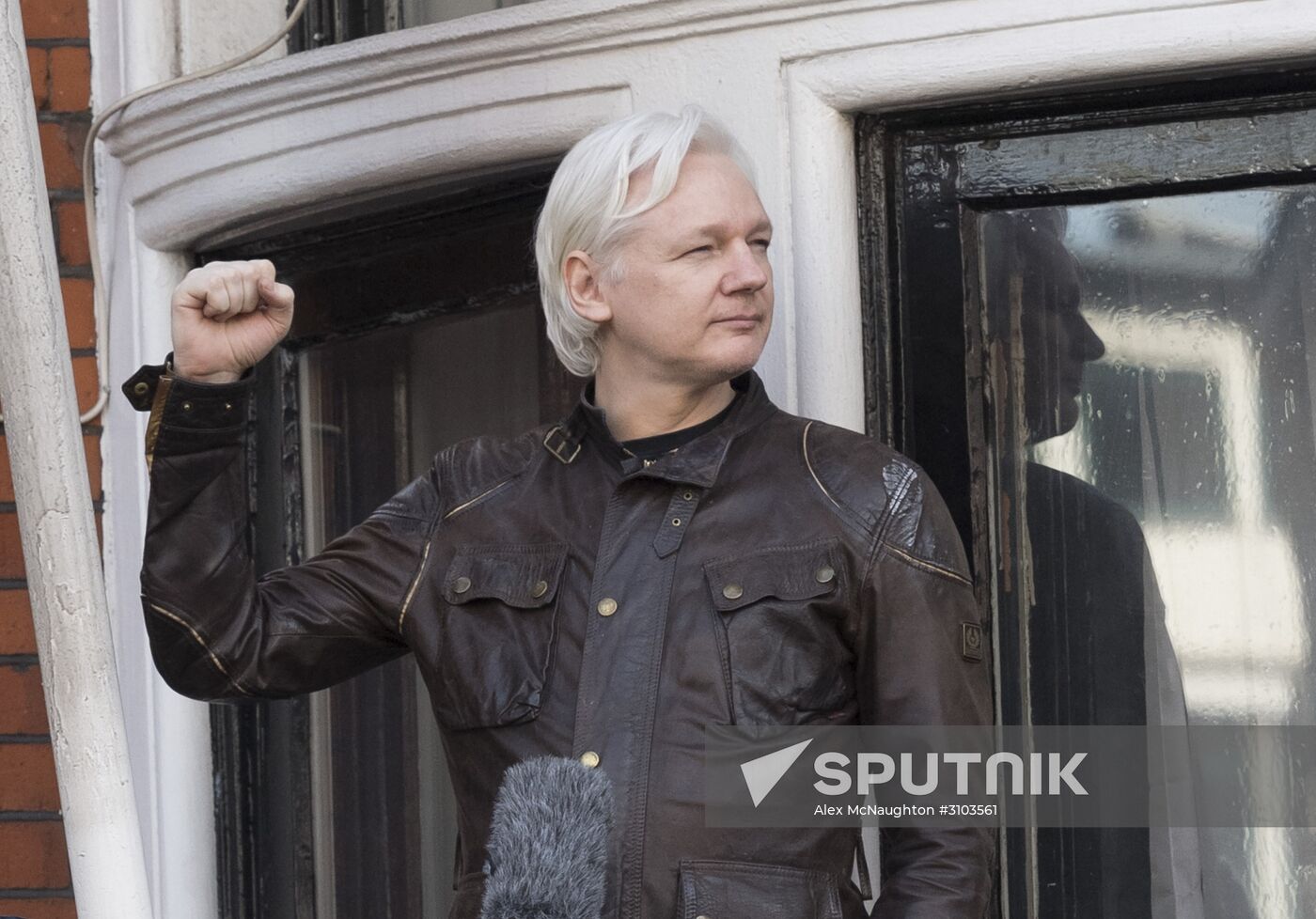 Sweden's prosecutors drop investigation into Assange case