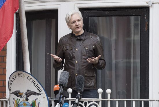 Sweden's prosecutors drop investigation into Assange case