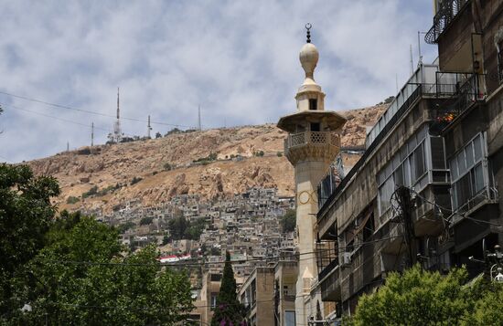 Peaceful life in Damascus