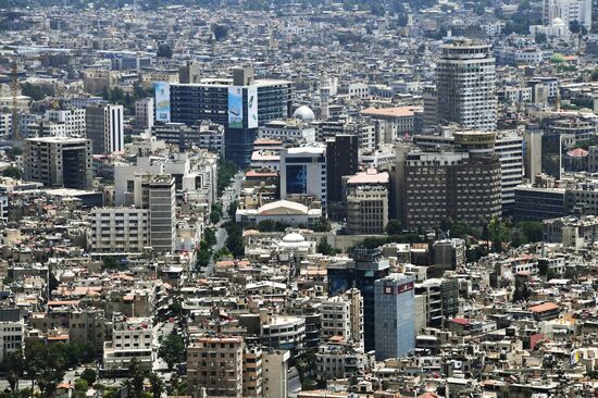 Peaceful life in Damascus