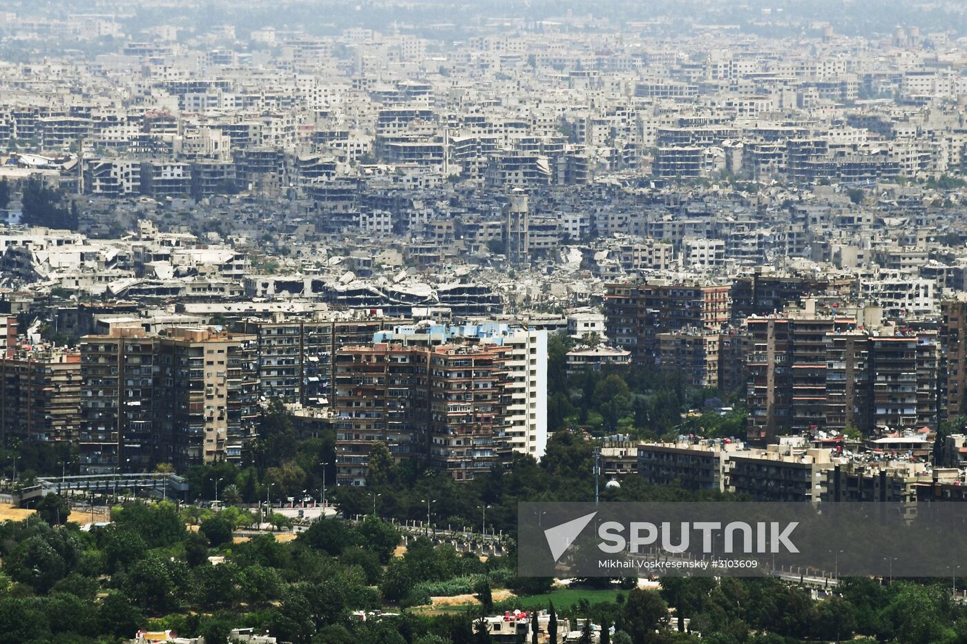 Peaceful life in Damascus