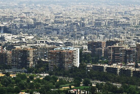 Peaceful life in Damascus