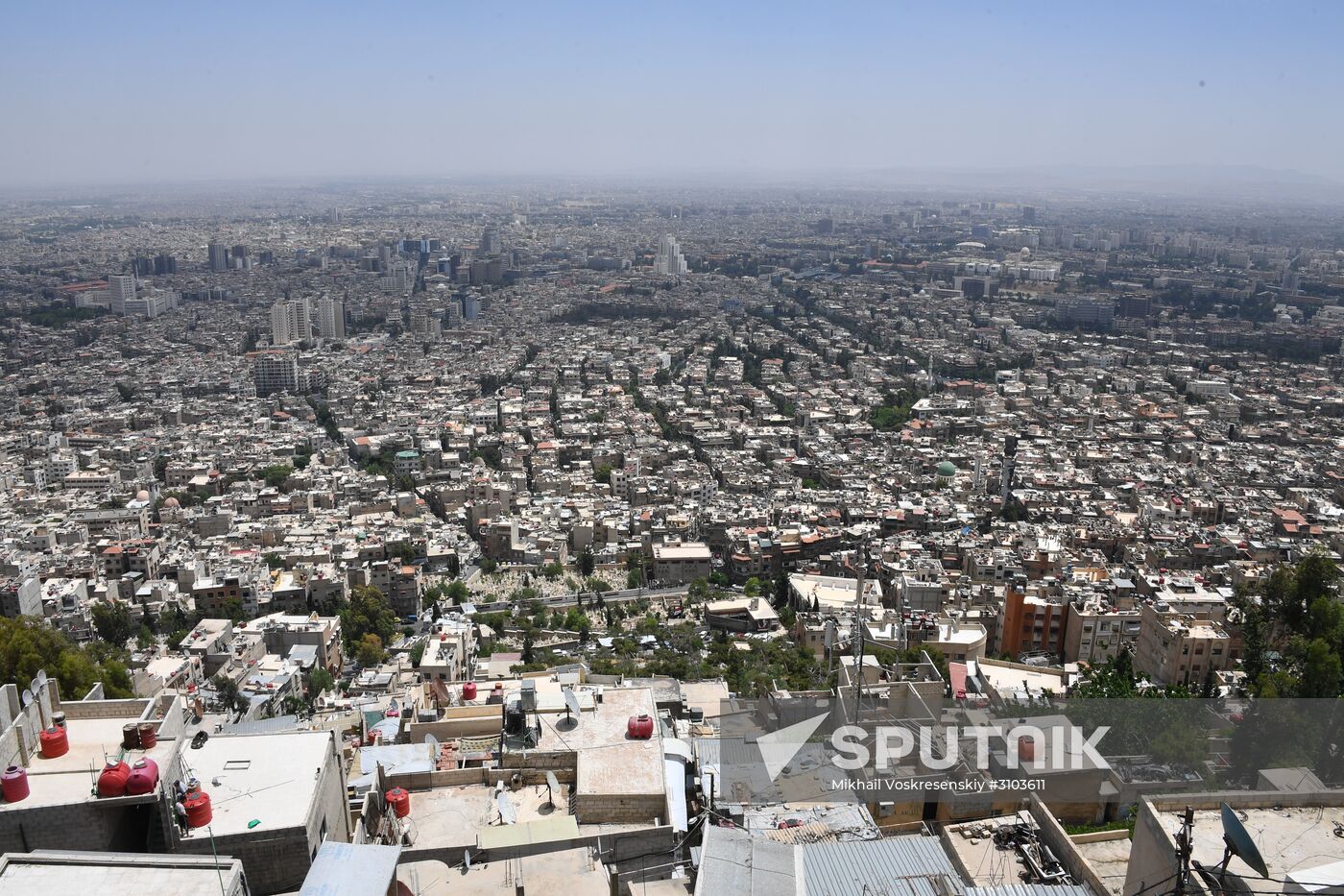 Peaceful life in Damascus