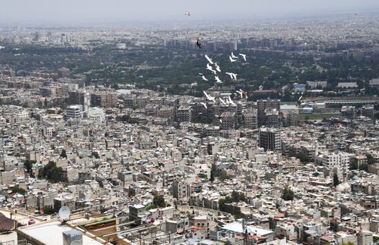 Peaceful life in Damascus