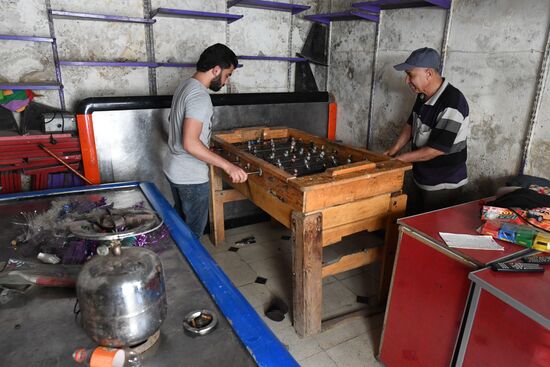 Peaceful life in Damascus