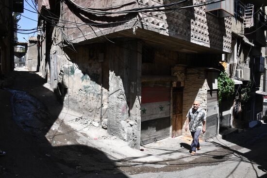 Peaceful life in Damascus