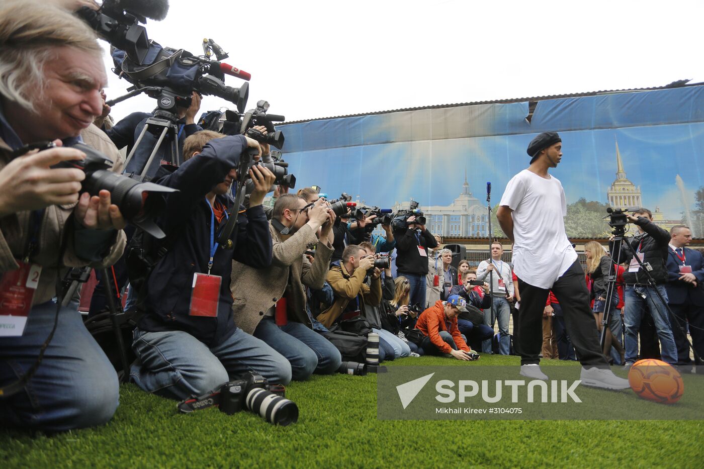 2017 Confederations Cup Park opens in St. Petersburg