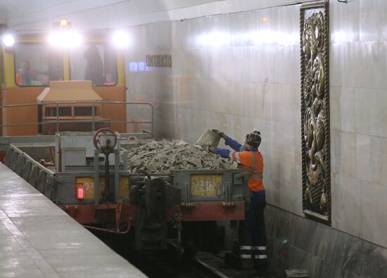Railway track possession on Kaluzhsko-Rizhskaya metro line