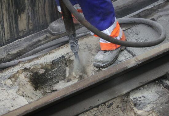 Railway track possession on Kaluzhsko-Rizhskaya metro line