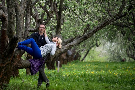 Trees start blooming in Moscow