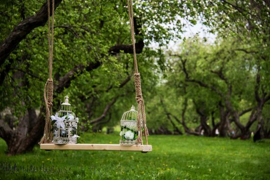 Trees start blooming in Moscow