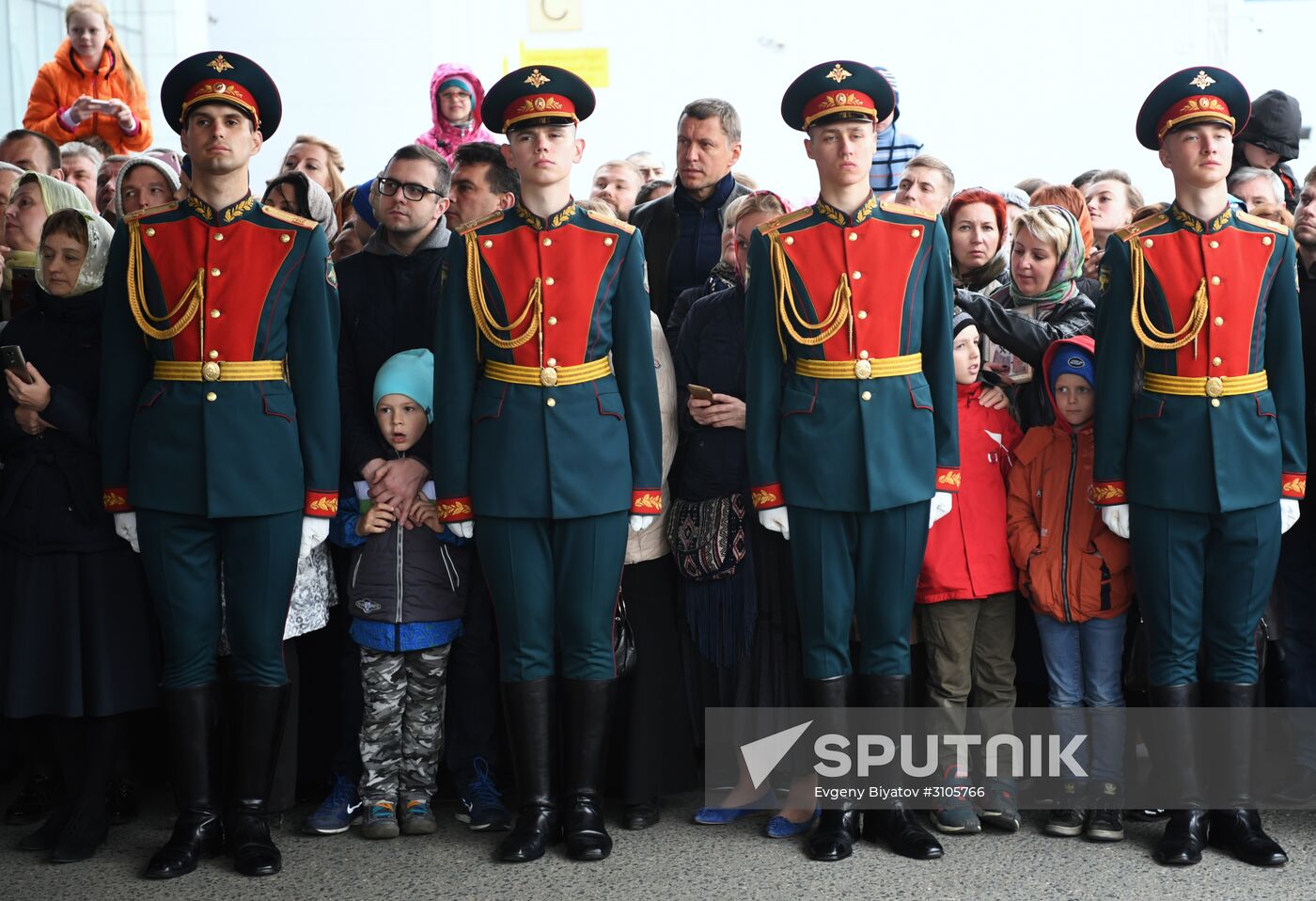 Saint Nicholas relics arrive in Moscow