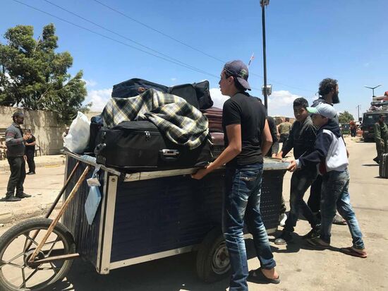 Last stage of militants' evacuation from Al Waer, Homs