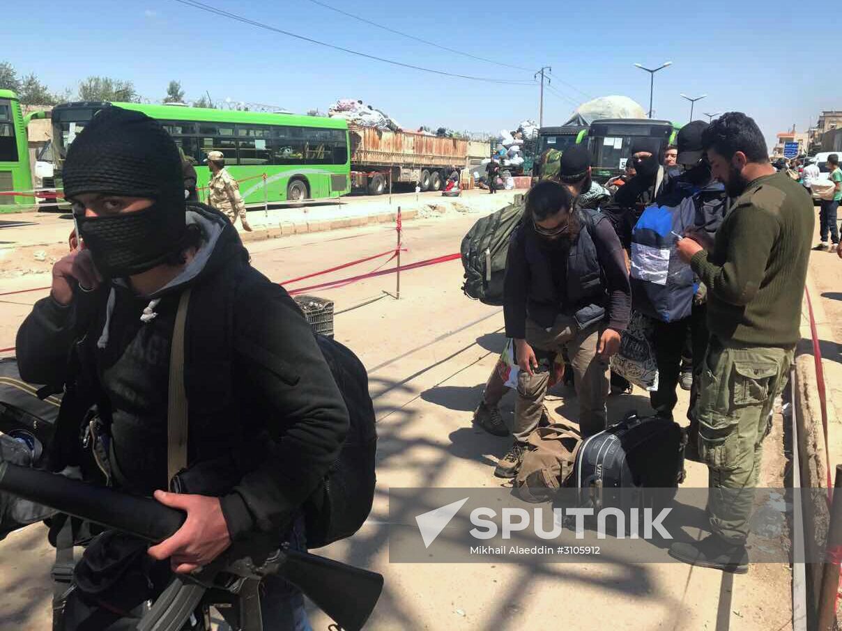 Last stage of militants' evacuation from Al Waer, Homs
