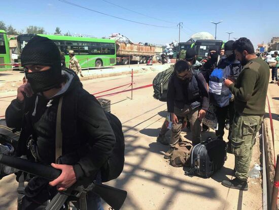 Last stage of militants' evacuation from Al Waer, Homs
