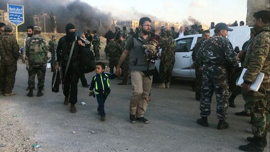 Last stage of militants' evacuation from Al Waer, Homs