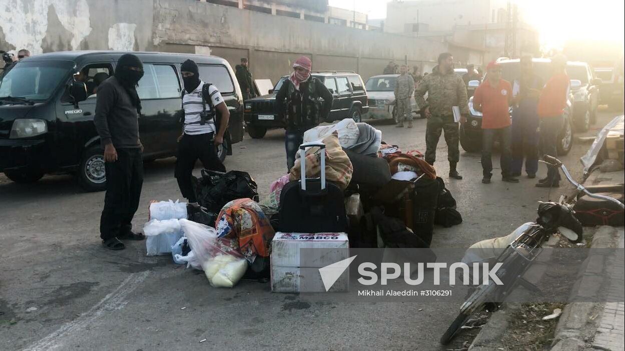 Last stage of militants' evacuation from Al Waer, Homs