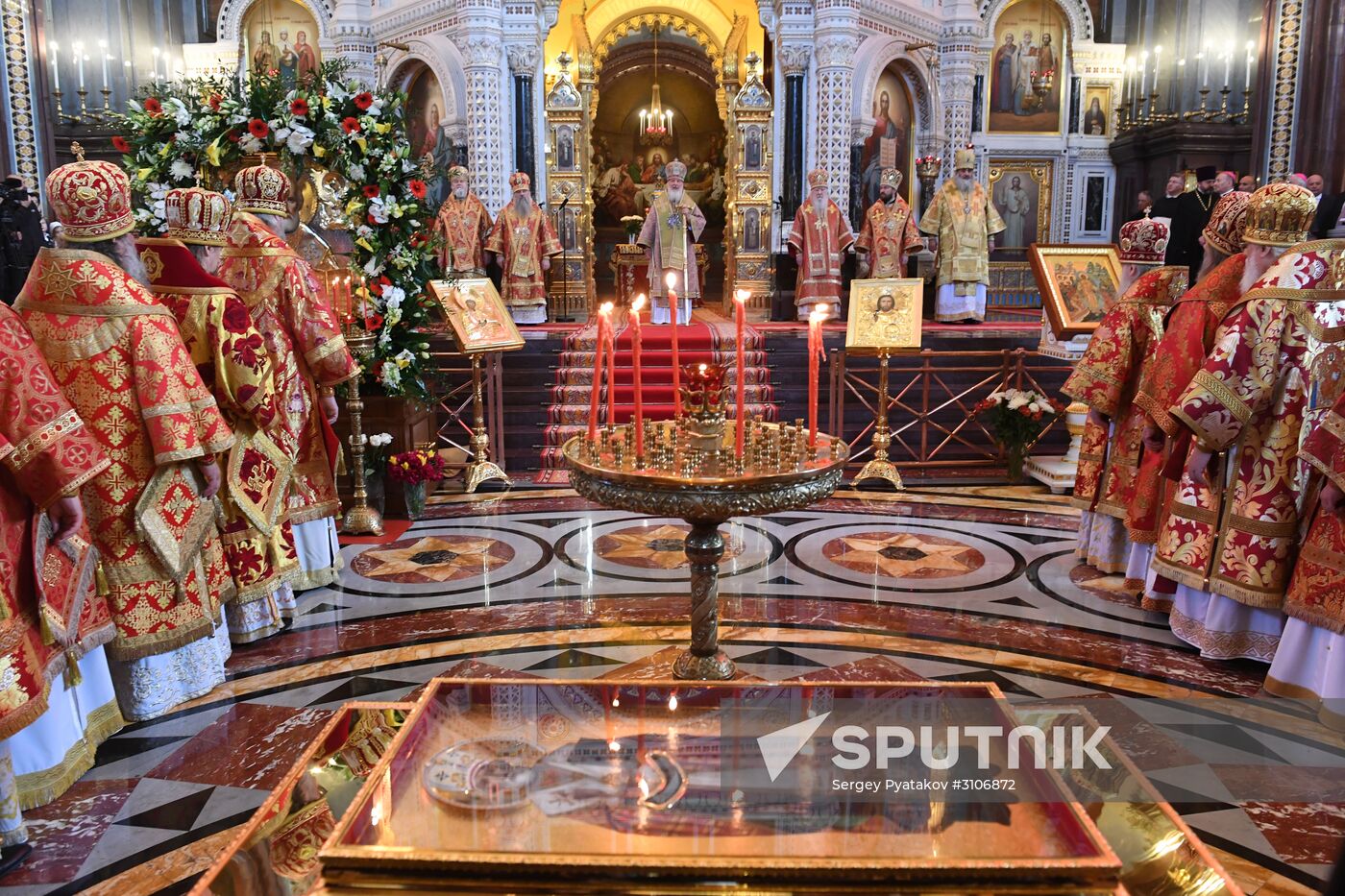 Venerating relics of St. Nicholas the Wonderworker in Christ the Savior Cathedral
