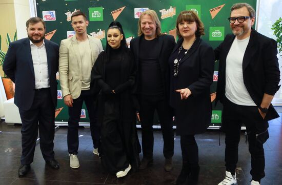 News conference about children's singing contest You Are Super! on NTV