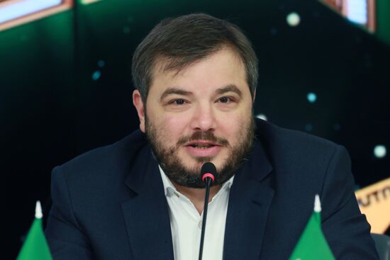 News conference about children's singing contest You Are Super! on NTV