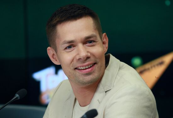 News conference about children's singing contest You Are Super! on NTV