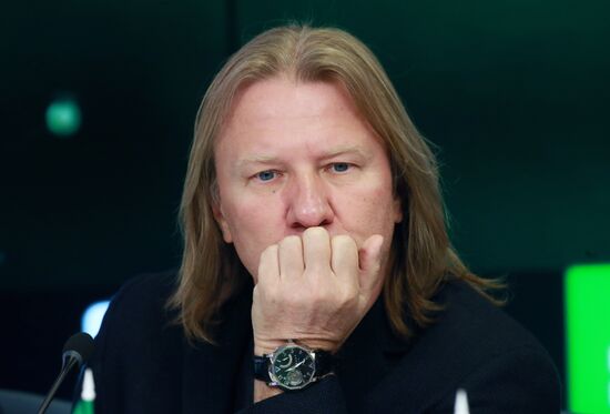 News conference about children's singing contest You Are Super! on NTV