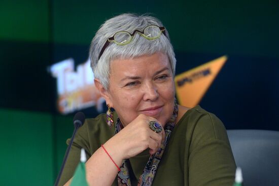 News conference about children's singing contest You Are Super! on NTV