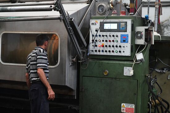 Textile mill in Damascus southenn suburbs