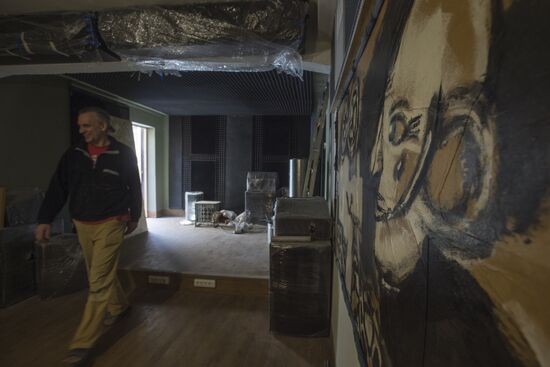 Garkundel art center undergoes renovation
