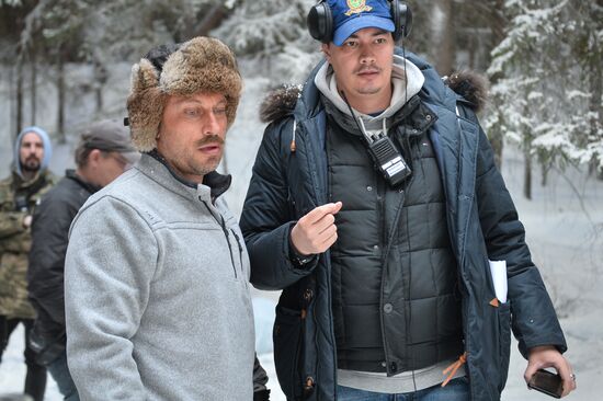 On the set of movie "Noviye Yolki"