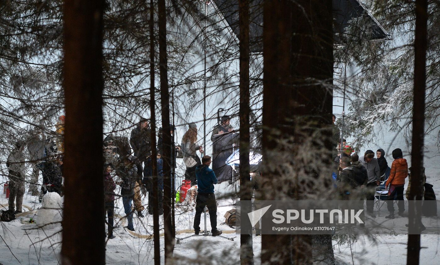 On the set of movie "Noviye Yolki"