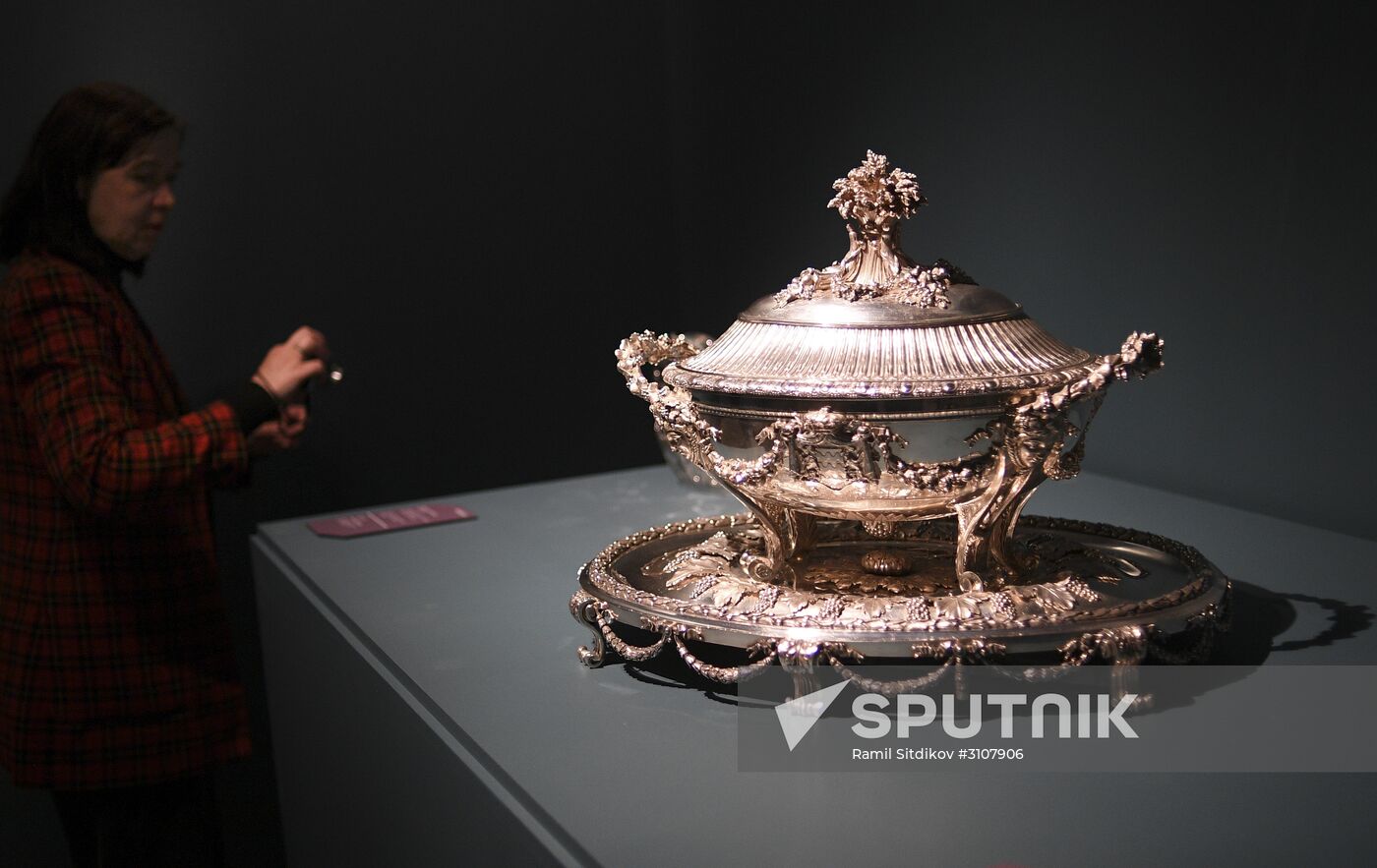 Sotheby's: 10 Years in Russia exhibition