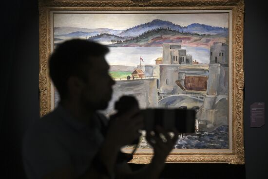 Sotheby's: 10 Years in Russia exhibition