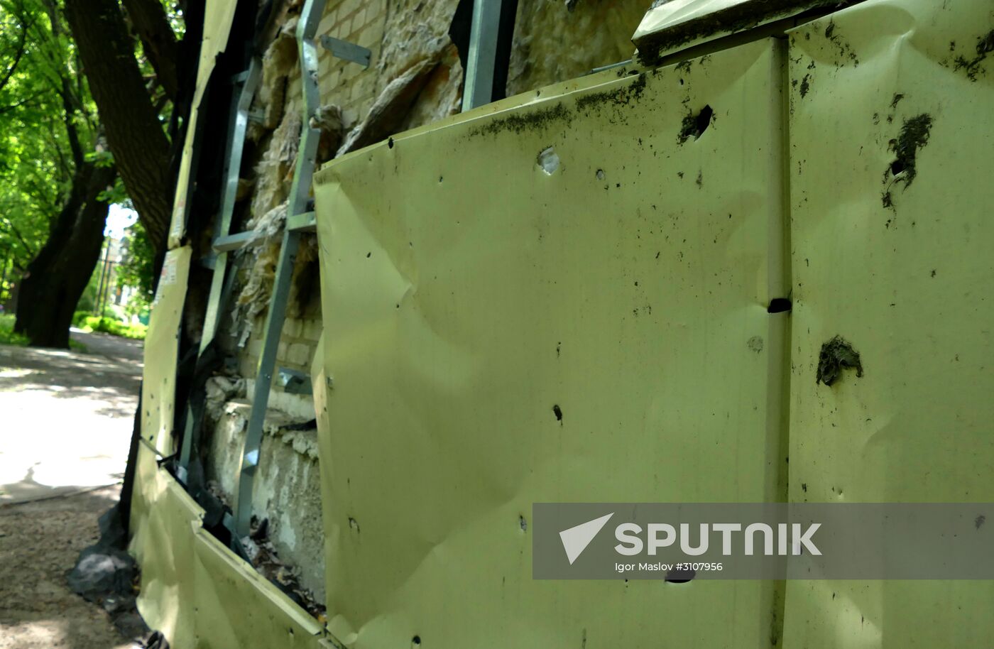 Aftermath of Donetsk shelling
