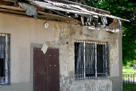 Aftermath of Donetsk shelling