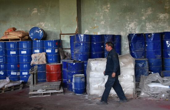 Paint factory in Damascus suburb